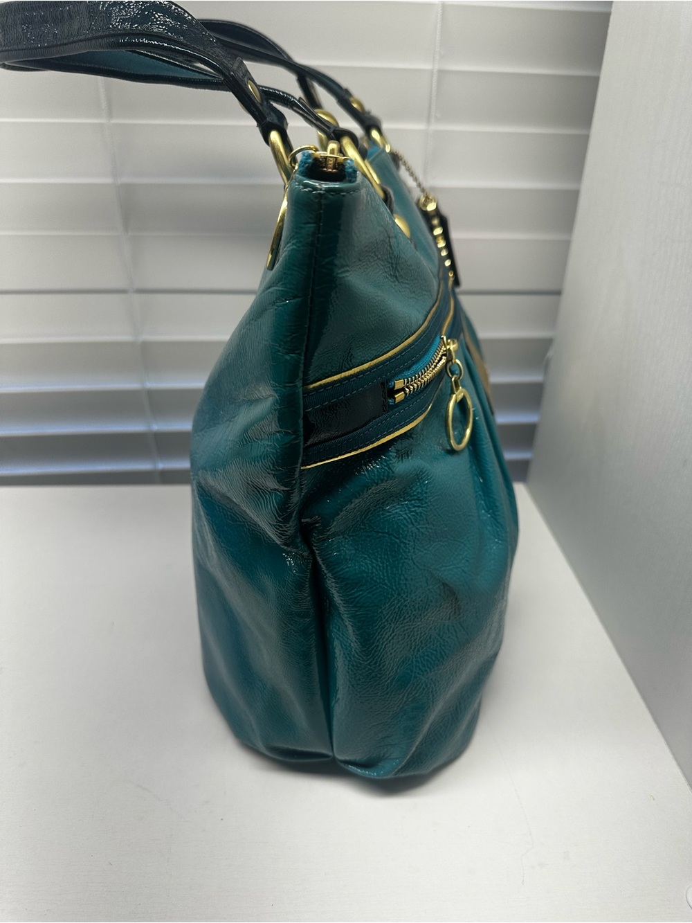 Coach Poppy Daisy “ Liquid Gloss” Pocket Tote - Picture 8 of 16
